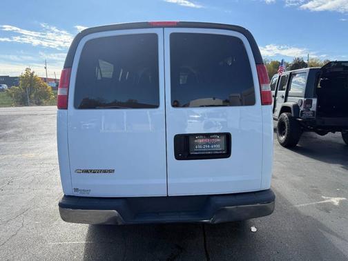 2017 Chevrolet Express 3500 LT