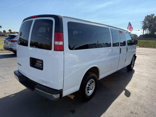 2017 Chevrolet Express 3500 LT