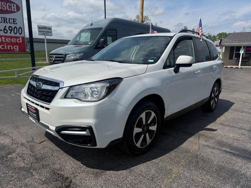 White 2018 Subaru Forester 2.5i Premium
