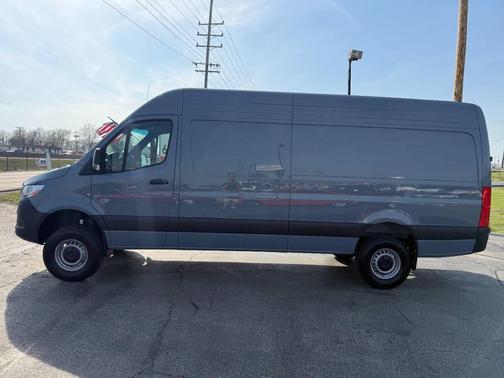 2025 Mercedes-Benz Sprinter 2500 High Roof