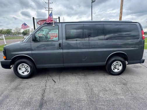 2016 Chevrolet Express 2500 LS