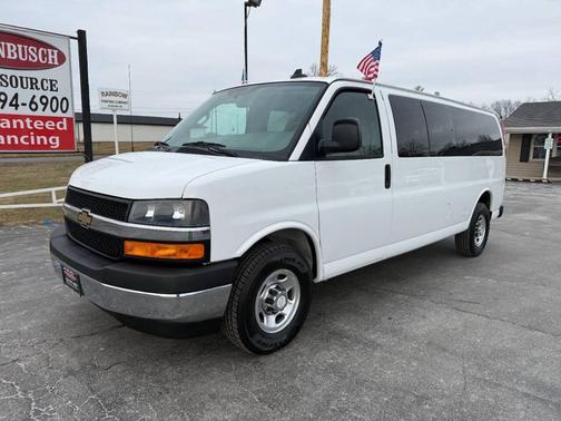 2017 Chevrolet Express 3500 LT