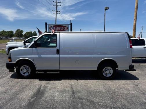 Silver Ice Metallic 2019 Chevrolet Express 2500 Work Van