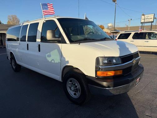 2016 Chevrolet Express 3500 LT