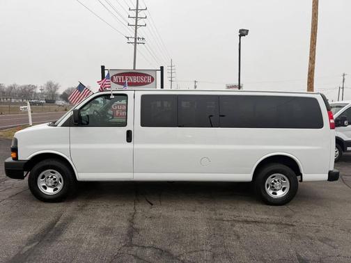 2019 Chevrolet Express 3500 LS