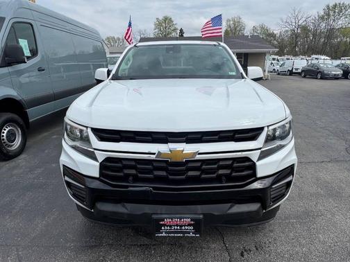 White 2021 Chevrolet Colorado LT