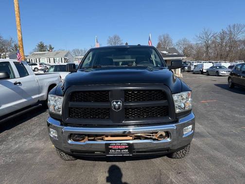 2017 RAM 2500 Tradesman 4x4 4dr Crew Cab 6.3 ft. SB Pickup