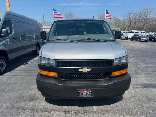 Silver Ice Metallic 2019 Chevrolet Express 2500 LS