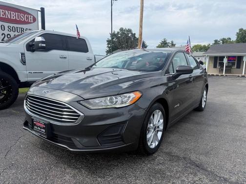 Magnetic Metallic 2019 Ford Fusion Hybrid SE