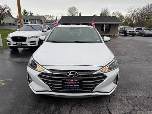 2019 Hyundai ELANTRA SEL