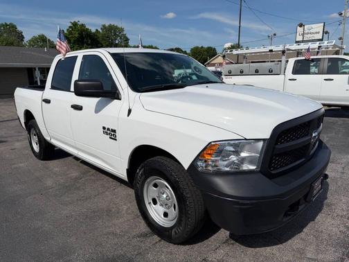 Bright White Clearcoat 2019 RAM 1500 Tradesman