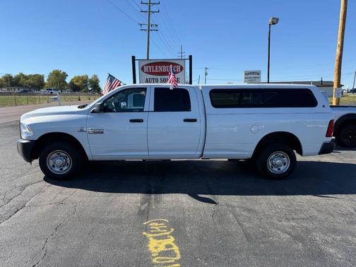 2017 RAM 2500 Tradesman 4x2 4dr Crew Cab 8 ft. LB Pickup