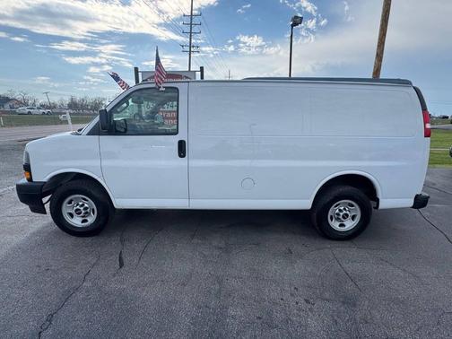 2019 GMC Savana 2500 Work Van
