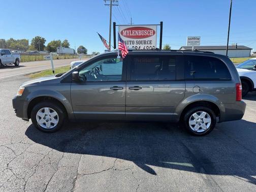 Gray 2010 Dodge Grand Caravan SE
