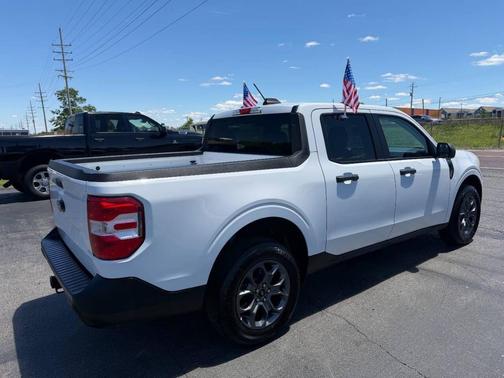 White 2025 Ford Maverick XLT