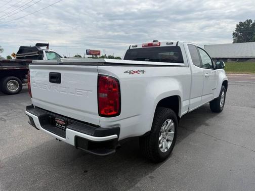 White 2021 Chevrolet Colorado LT