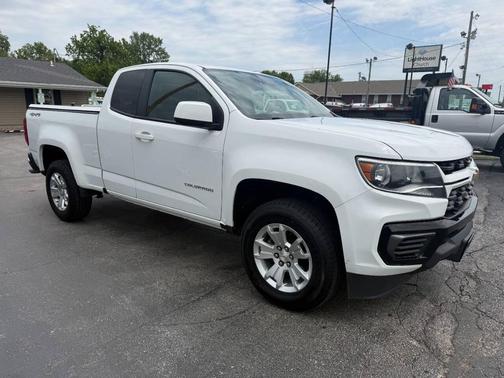 White 2021 Chevrolet Colorado LT