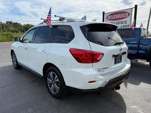 2020 Nissan Pathfinder SV 4x4 4dr SUV