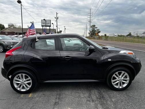 2014 Nissan Juke S 4dr Crossover