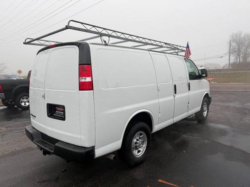 2021 Chevrolet Express 3500 RWD 3500 Regular Wheelbase WT