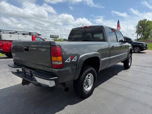 2002 Chevrolet Silverado 2500 LS H/D Crew Cab