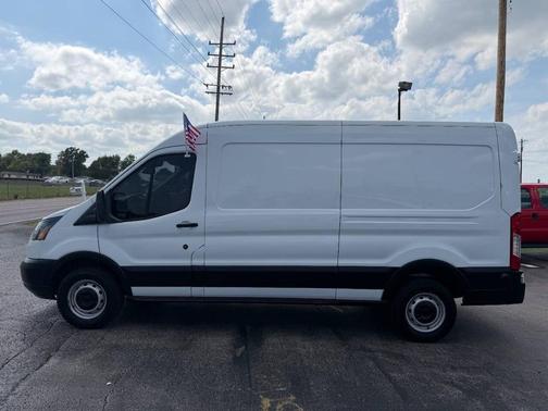 Oxford White 2019 Ford Transit-250 Base