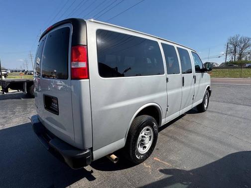 2019 Chevrolet Express 2500 LS
