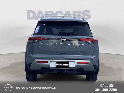 2025 Nissan Pathfinder Platinum 4WD