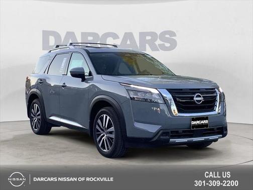 2025 Nissan Pathfinder Platinum 4WD
