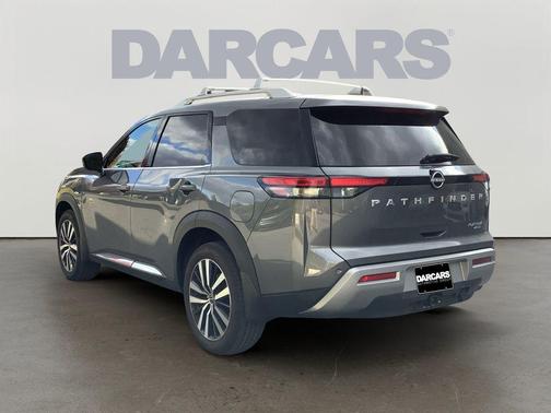 2024 Nissan Pathfinder Platinum 4WD
