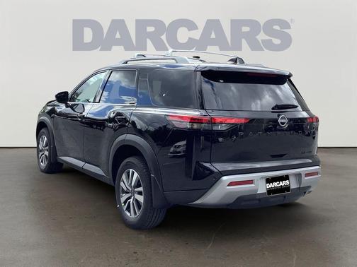 2025 Nissan Pathfinder SL 4WD