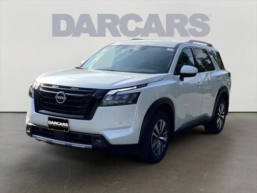 2025 Nissan Pathfinder SL 4WD