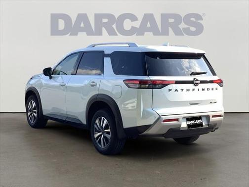 2025 Nissan Pathfinder SL 4WD