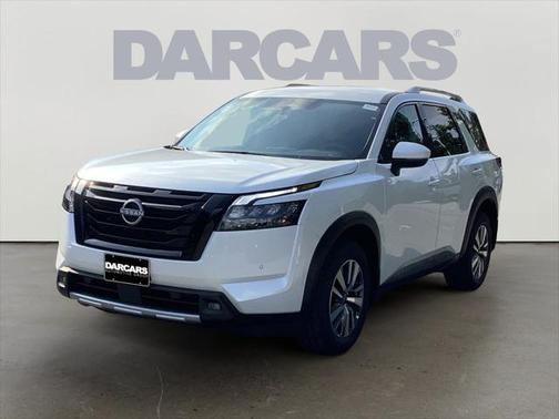 2025 Nissan Pathfinder SL 4WD