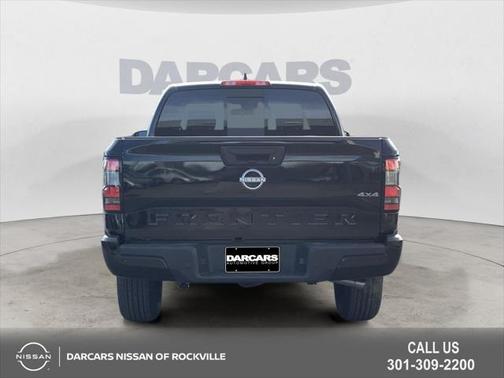 2025 Nissan Frontier SV