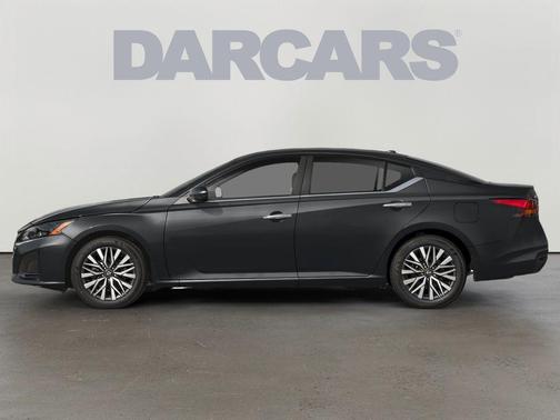 Super Black Clearcoat 2026 Nissan Altima 2.5 SV