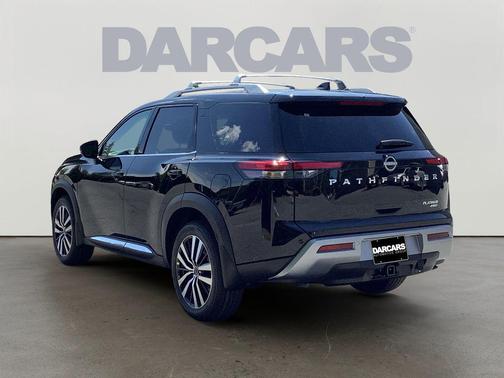 2025 Nissan Pathfinder Platinum 4WD