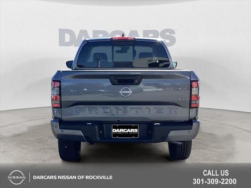2025 Nissan Frontier SV