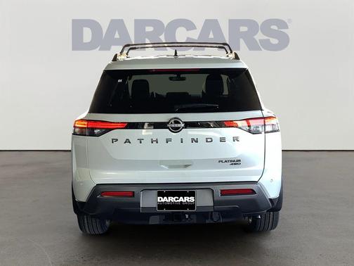 Everest White Pearl Tricoat 2026 Nissan Pathfinder Platinum