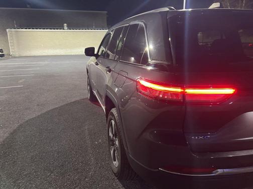 2022 Jeep Grand Cherokee 4xe Base