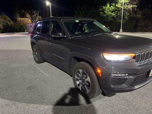 2022 Jeep Grand Cherokee 4xe Base