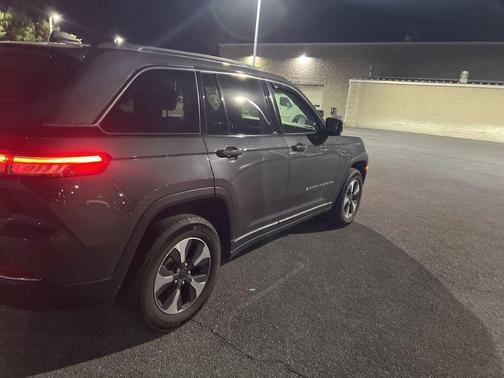 2022 Jeep Grand Cherokee 4xe Base