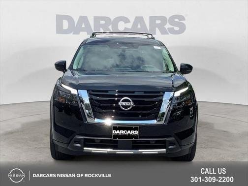2025 Nissan Pathfinder SL 4WD