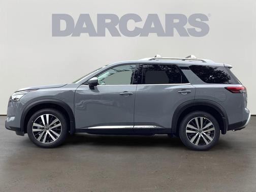 2025 Nissan Pathfinder Platinum 4WD