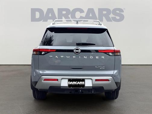 2025 Nissan Pathfinder Platinum 4WD