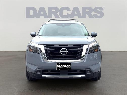 2025 Nissan Pathfinder Platinum 4WD