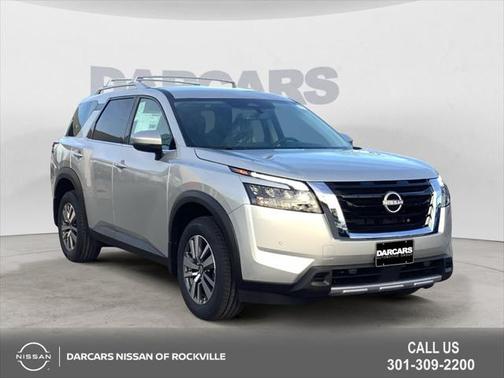 2025 Nissan Pathfinder SL 4WD