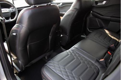 2024 Ford Escape ST-Line Elite