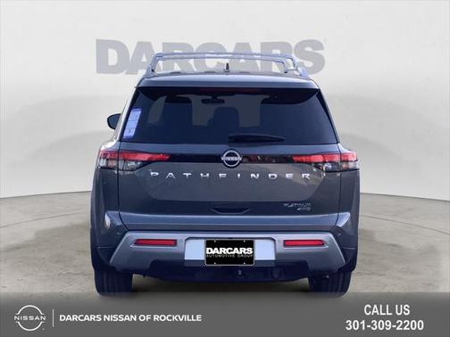 2025 Nissan Pathfinder Platinum 4WD