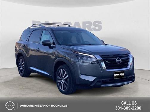 2025 Nissan Pathfinder Platinum 4WD